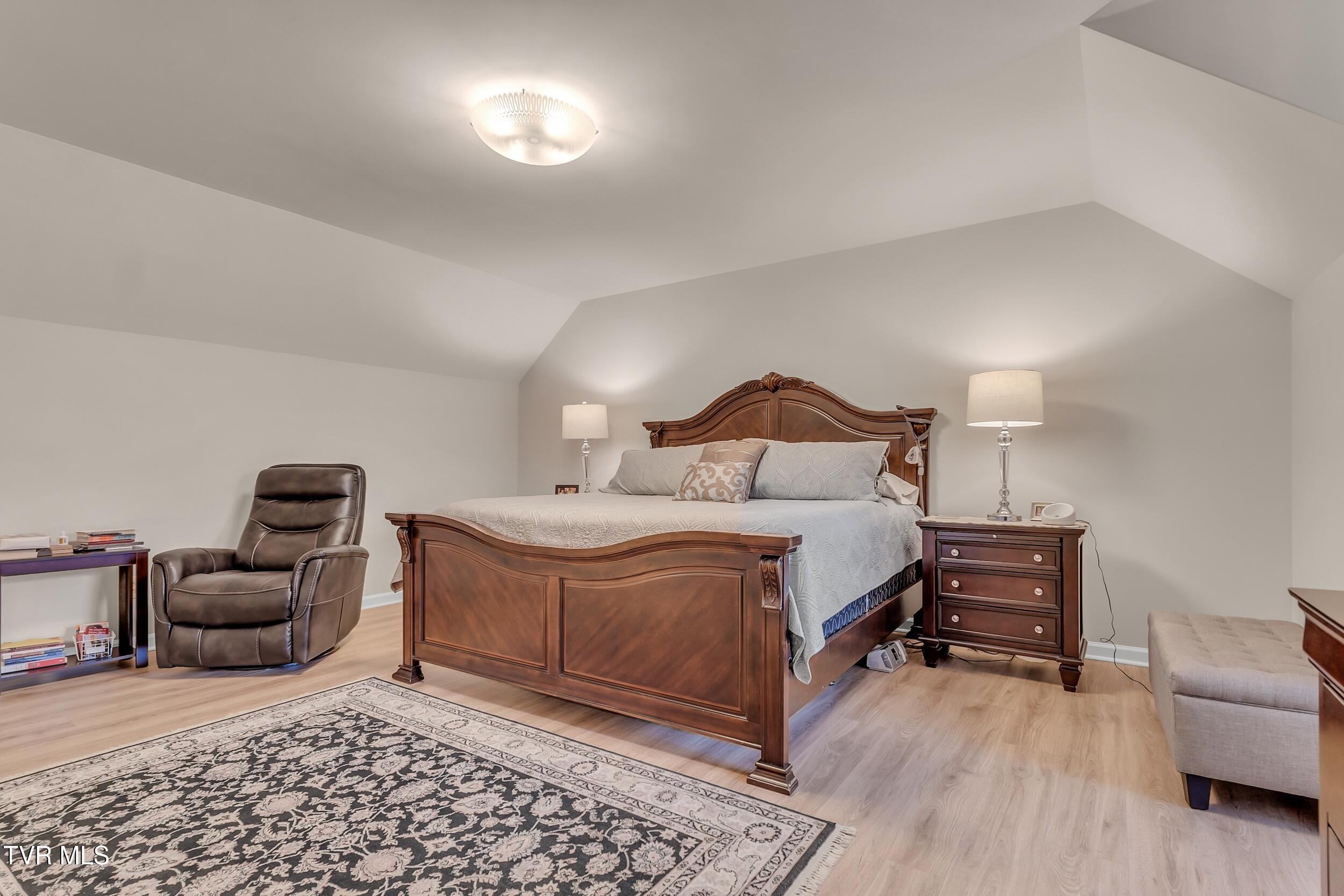 2700 Indian Ridge Road, Unit 43 Johnson City, TN 37604 - Photo 21 of 28 21_arw06855