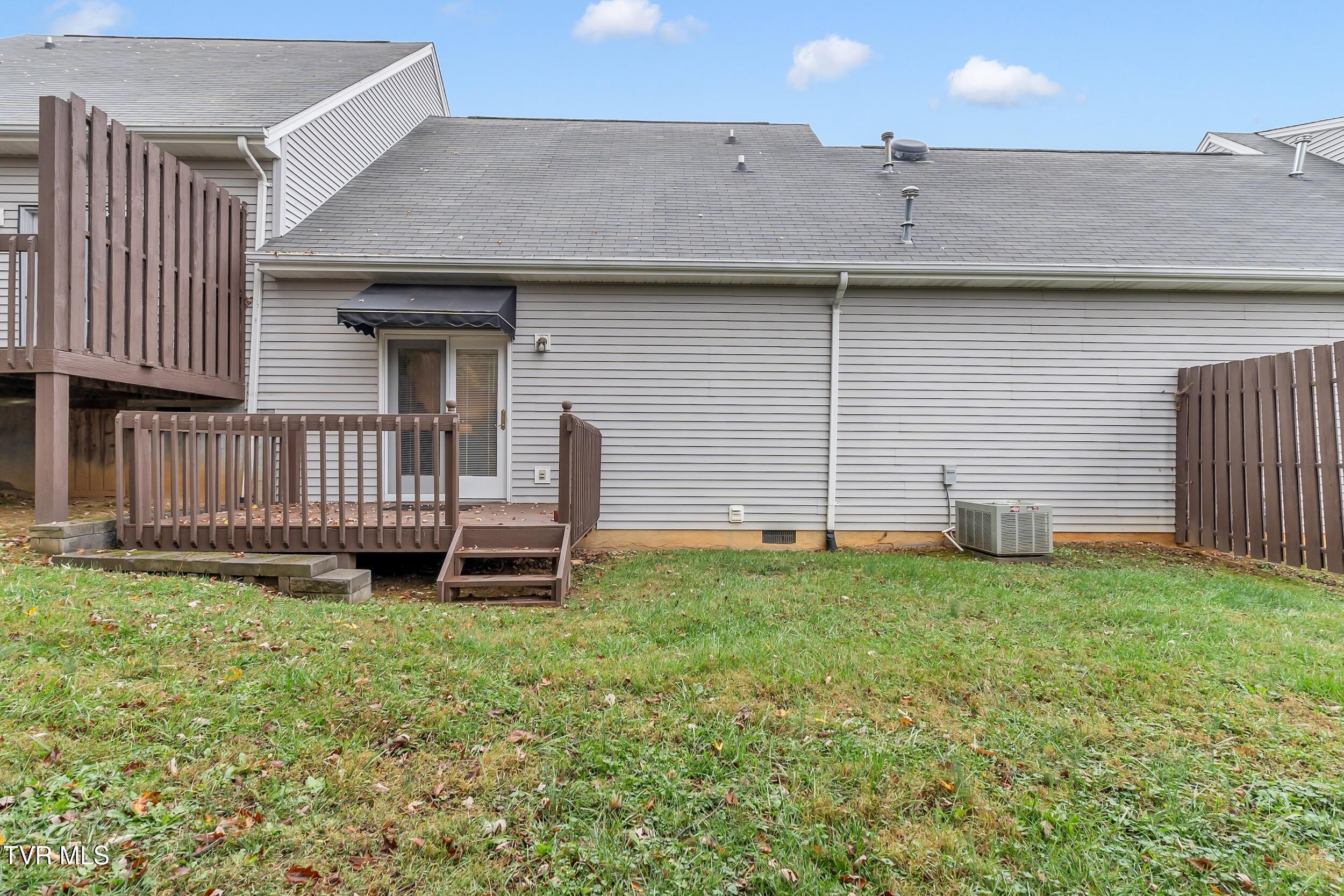 2700 Indian Ridge Road, Unit 43 Johnson City, TN 37604 - Photo 25 of 28 25_arw06868