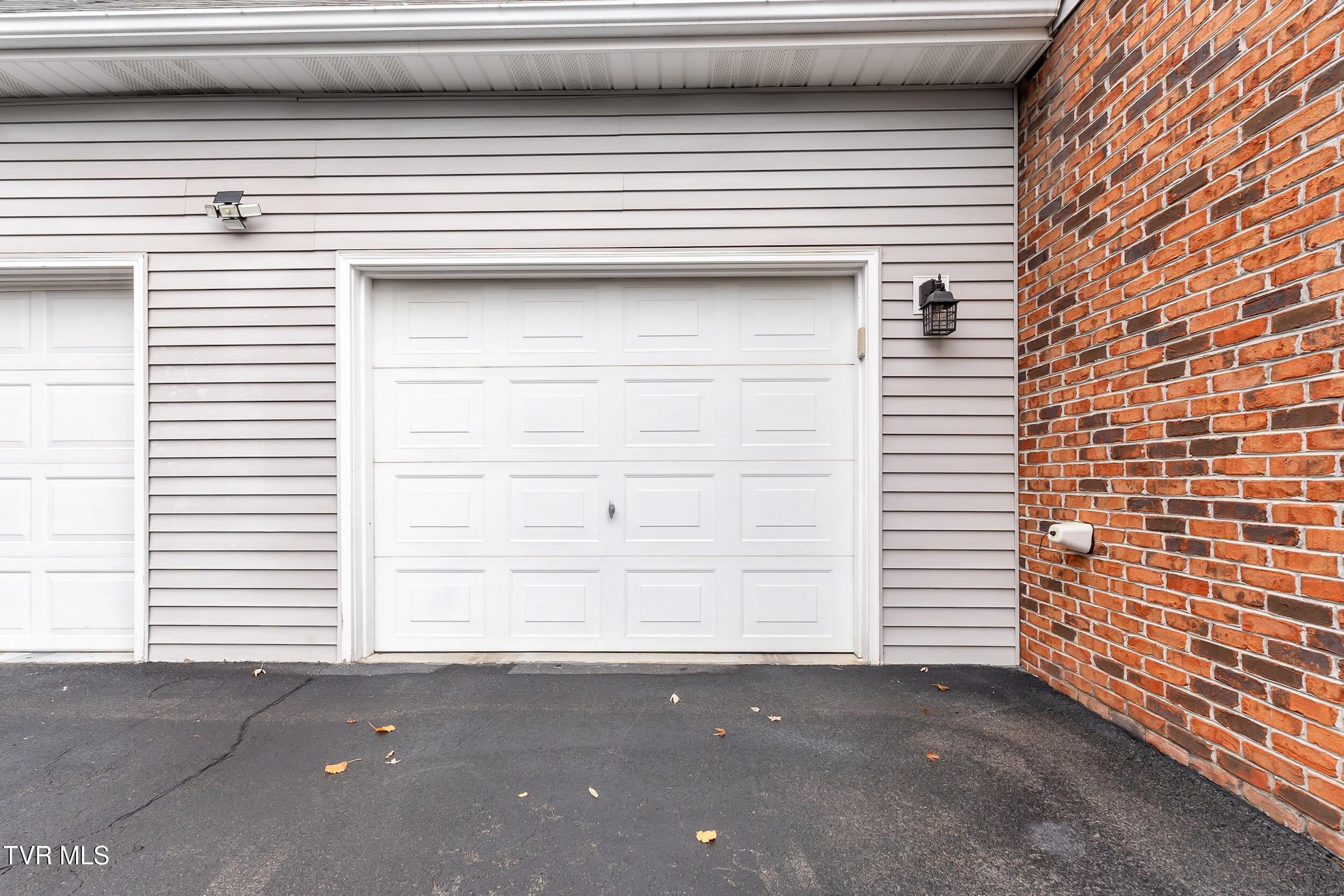 2700 Indian Ridge Road, Unit 43 Johnson City, TN 37604 - Photo 27 of 28 27_arw06876