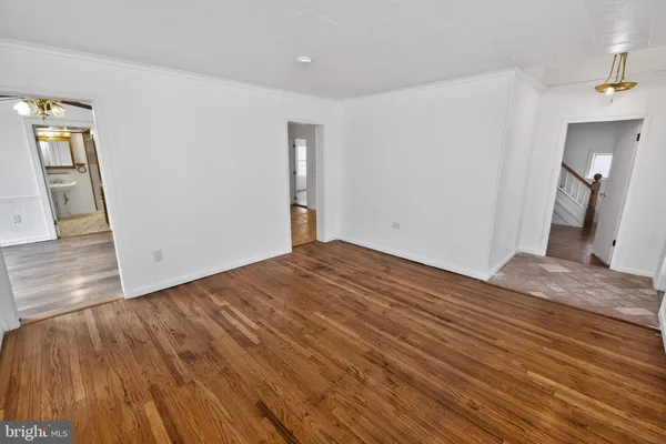 $155,500 | 7 Cove Street, Crisfield, MD 21817