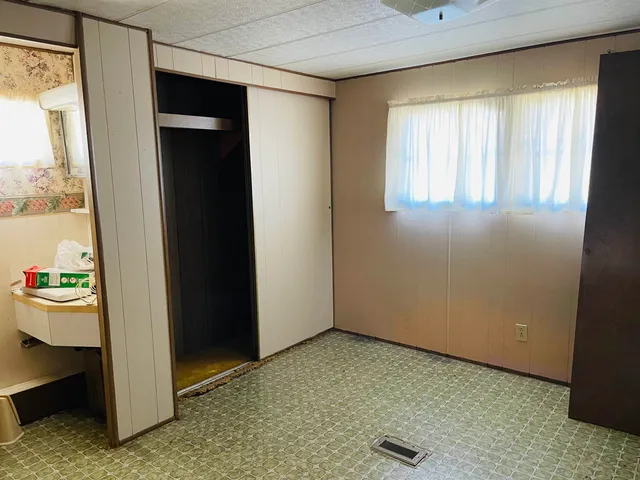 $39,900 | 2146 Kruse Drive, Marion, KS 66861