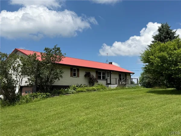 $259,900 | 33 Nellis Drive, Sandy Creek, NY 13083