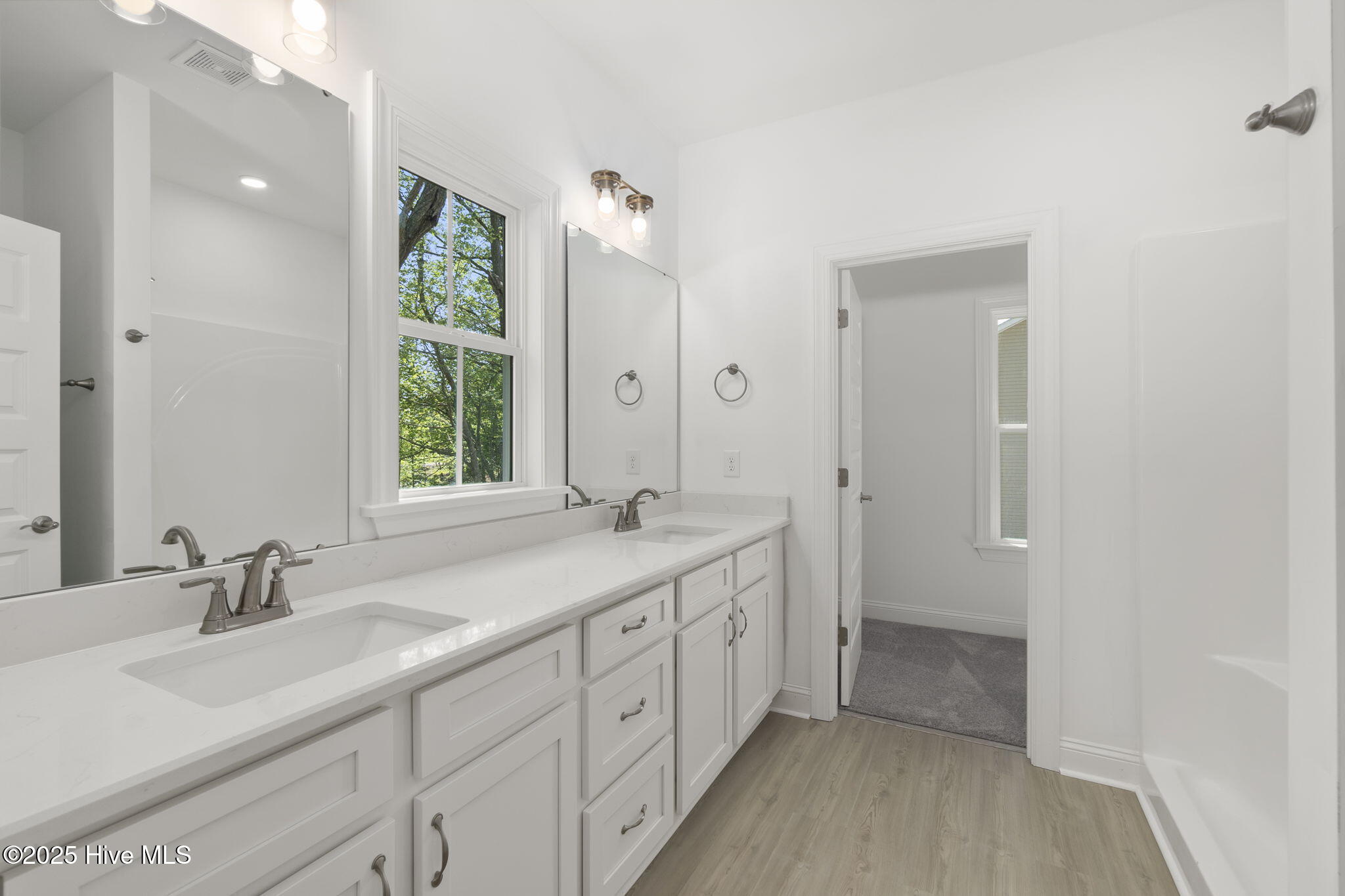 347 McCabe Road Morehead City, NC 28557 - Photo 18 of 45 Primary Bathroom