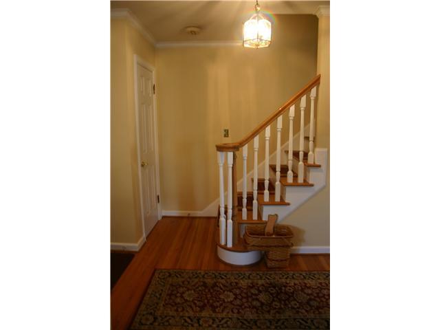 2401 Brixton Road Upper Arlington, OH 43221 - Photo 3 of 12
