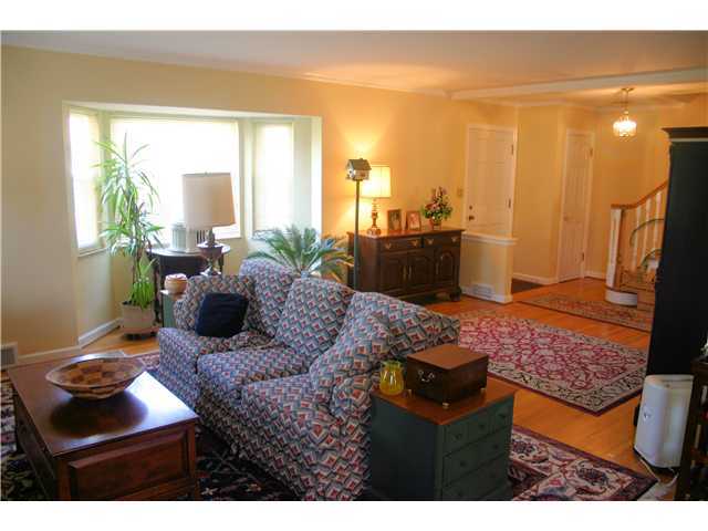2401 Brixton Road Upper Arlington, OH 43221 - Photo 4 of 12