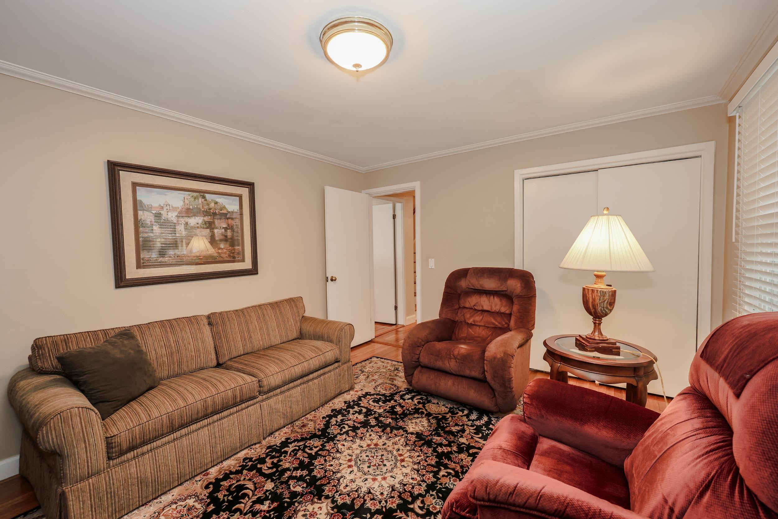 41 Bruce Road Manchester, NH 03104 - Photo 11 of 39 Gallery Image 11
