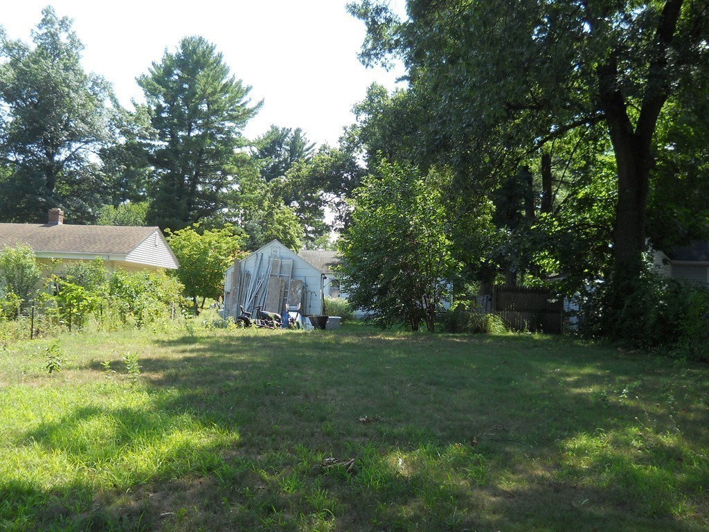 102 Parkerview Street Springfield, MA 01129 - Photo 15 of 15 Gallery Image 15