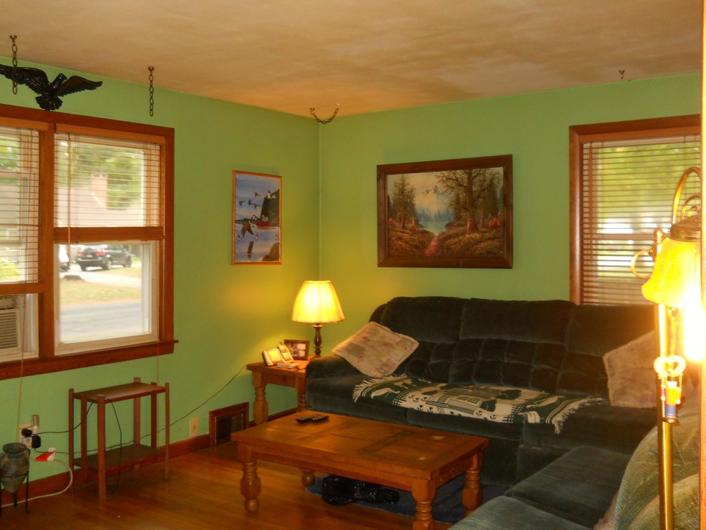 102 Parkerview Street Springfield, MA 01129 - Photo 3 of 15 Gallery Image 3