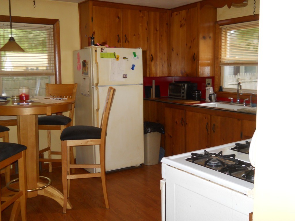 102 Parkerview Street Springfield, MA 01129 - Photo 6 of 15 Gallery Image 6