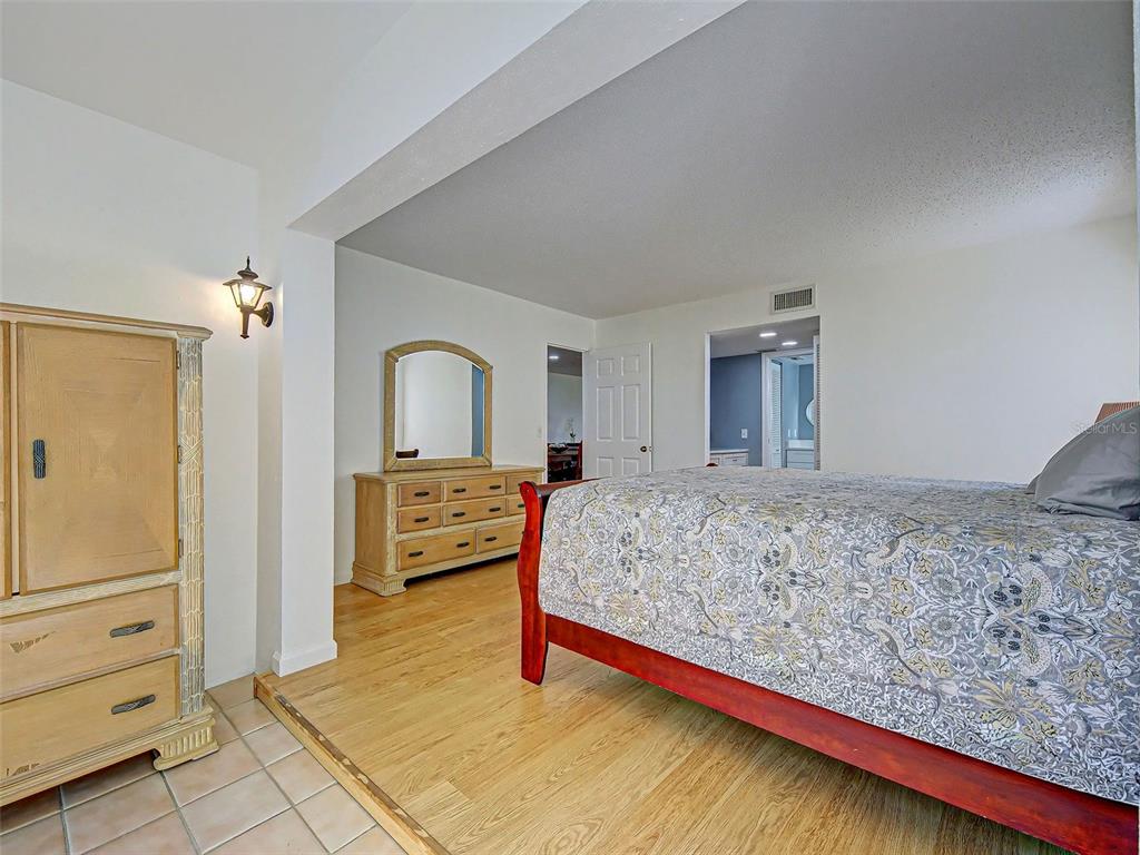 414 Cerromar Circle South, Unit 152 Venice, FL 34293 - Photo 20 of 52