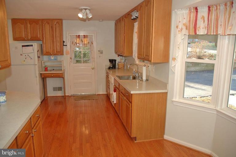 8705 Powder Horn Road Springfield, VA 22152 - Photo 4 of 14 Kitchen #2