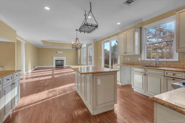 $1,795,000 | 135 Elmwood Drive, Dix Hills, NY 11746