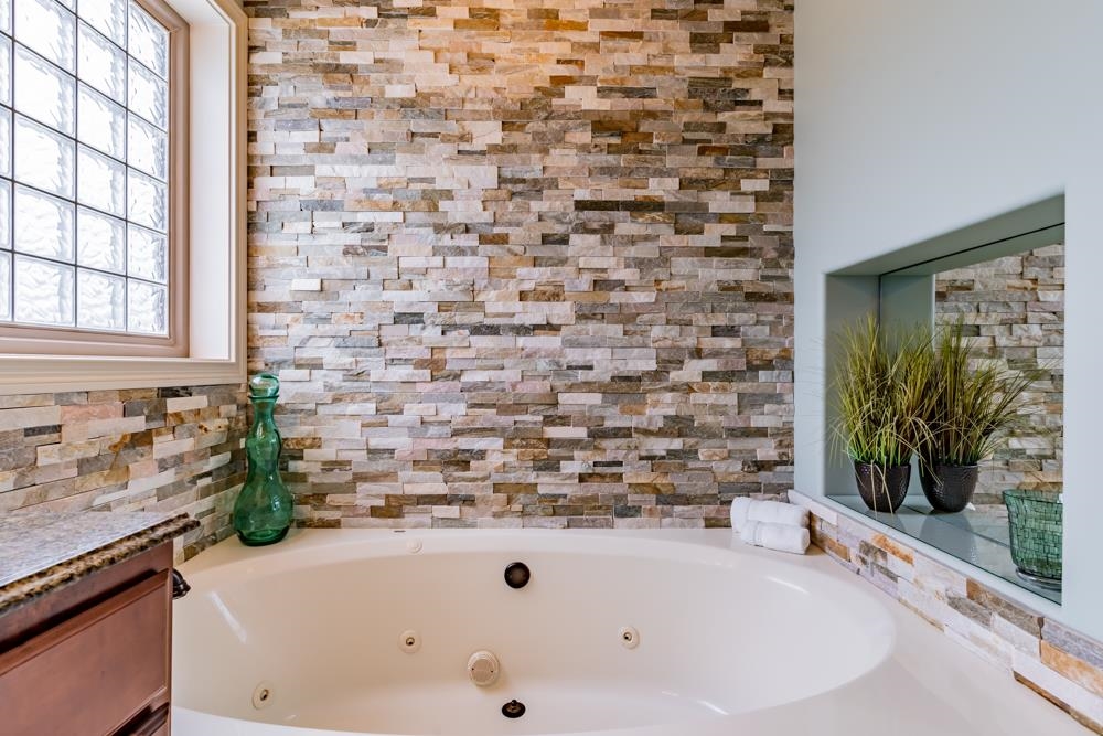 1804 Autumn Ridge Washington, IL 61571 - Photo 17 of 47 Gallery Image 17