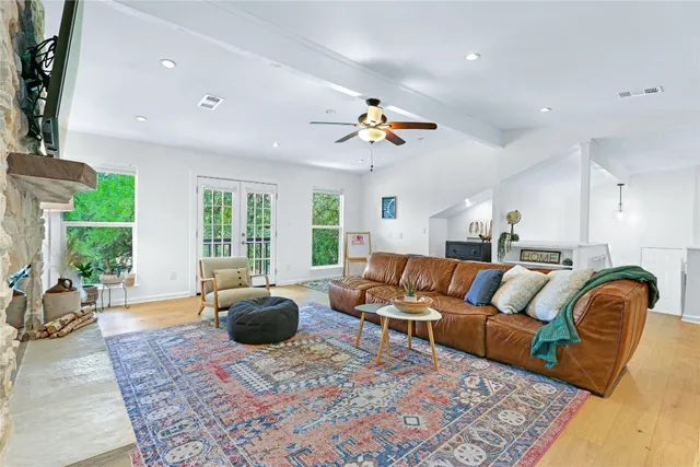 $525,000 | 6203 Breeze Way, Austin, TX 78723