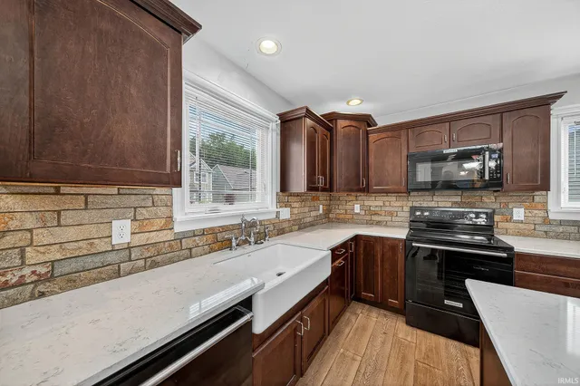 $375,000 | 2225 Treys Trail, Mishawaka, IN 46545