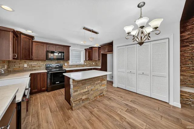 $375,000 | 2225 Treys Trail, Mishawaka, IN 46545