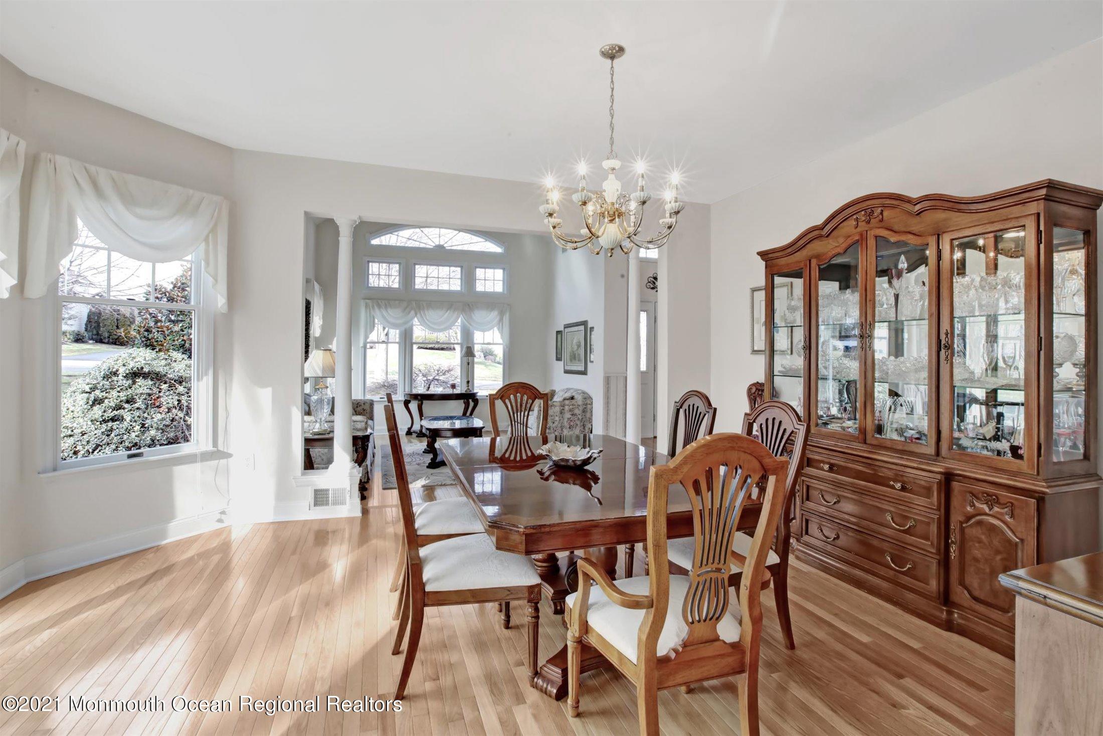 Formal Dining