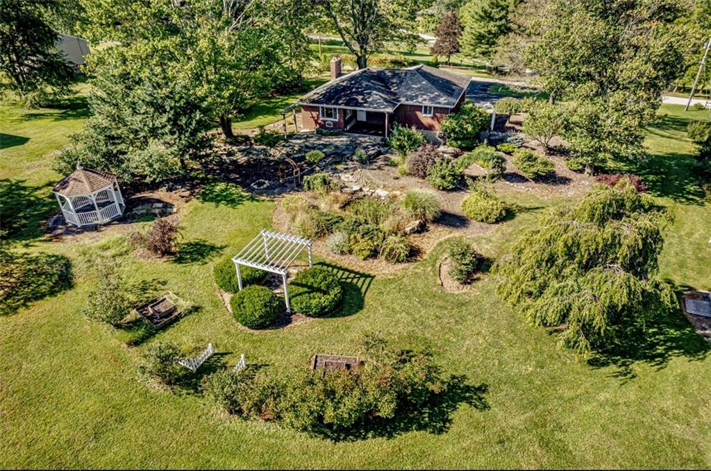 121 Sampson Drive Apollo, PA 15613 - Photo 4 of 33 a view of outdoor space and garden