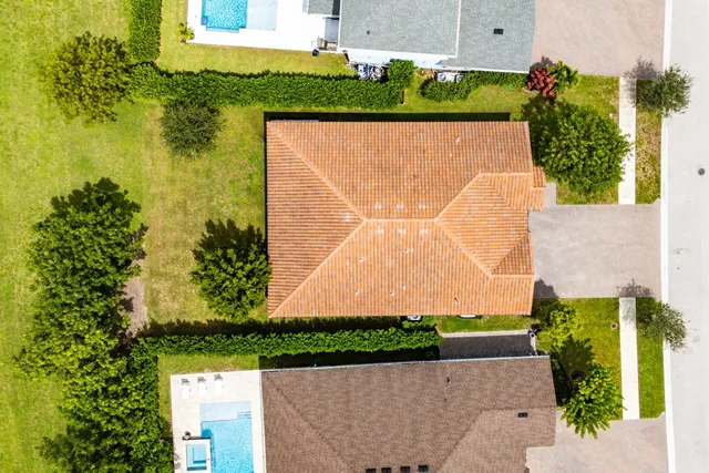 an aerial view of multiple house