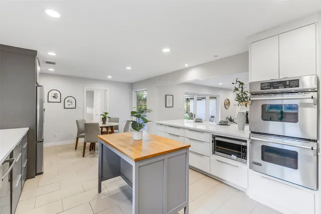 $1,850,000 | 12326 Old Oaks Drive, Houston, TX 77024