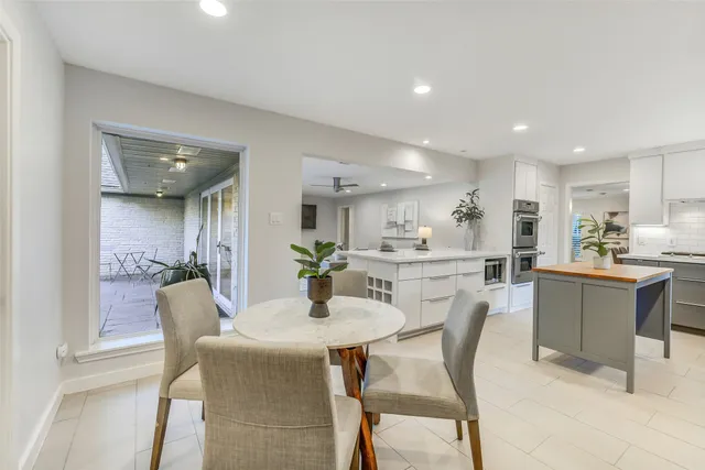 $1,850,000 | 12326 Old Oaks Drive, Houston, TX 77024