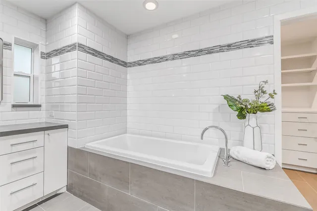 $1,850,000 | 12326 Old Oaks Drive, Houston, TX 77024