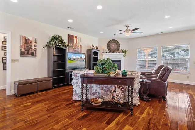 $925,000 | 12373 North Lower Sacramento Road, Lodi, CA 95242