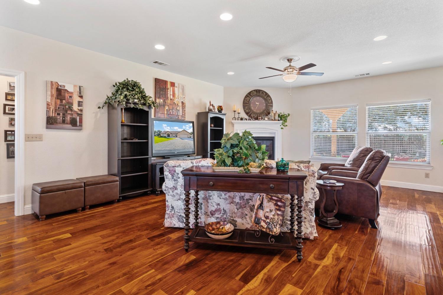 12373 North Lower Sacramento Road Lodi, CA 95242 - Photo 13 of 66