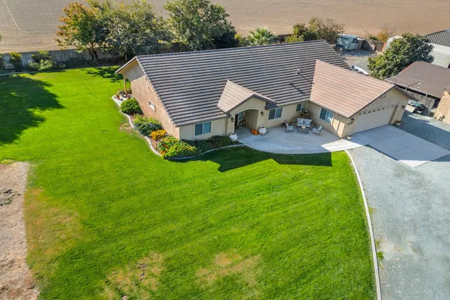 $925,000 | 12373 North Lower Sacramento Road, Lodi, CA 95242