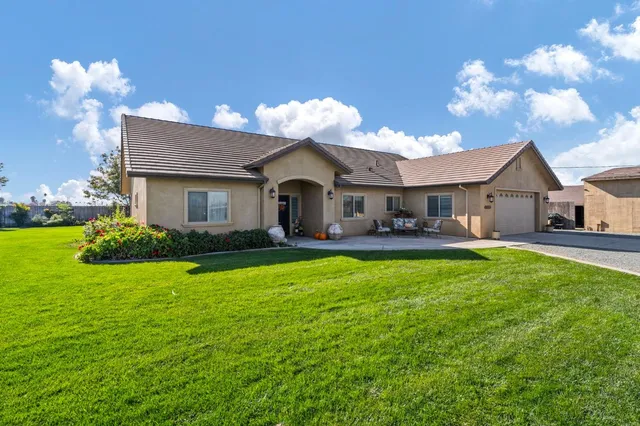 $925,000 | 12373 North Lower Sacramento Road, Lodi, CA 95242