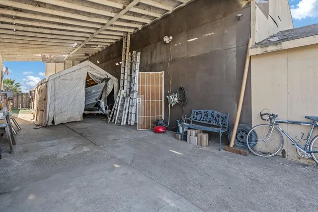 $925,000 | 12373 North Lower Sacramento Road, Lodi, CA 95242