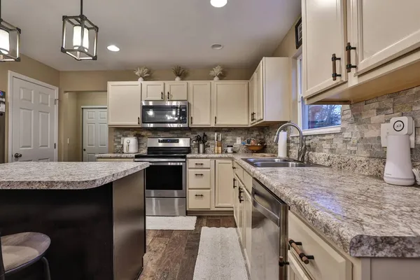 $459,900 | 2245 Grimes Valley Drive, West Harrison, IN 47060