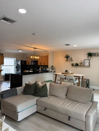 $2,850 | 1120 West Lakes Drive, Deerfield Beach, FL 33442