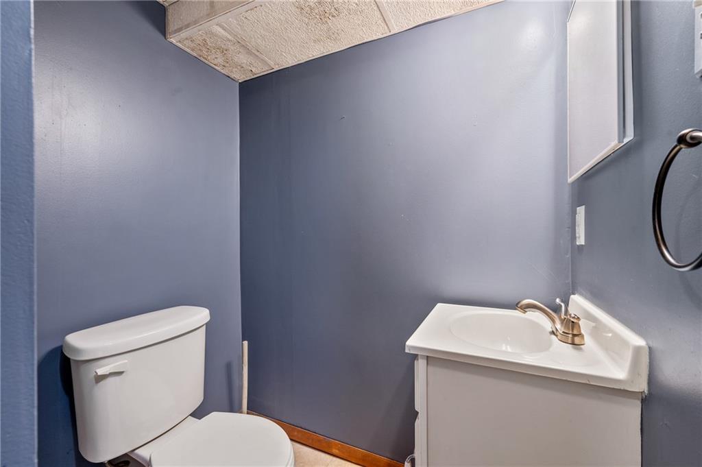 1187 Mifflin Road Pittsburgh, PA 15207 - Photo 17 of 25 Gallery Image 17