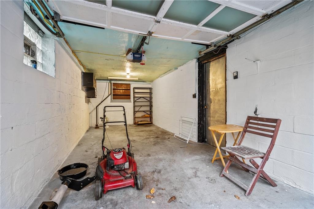1187 Mifflin Road Pittsburgh, PA 15207 - Photo 21 of 25 Gallery Image 21