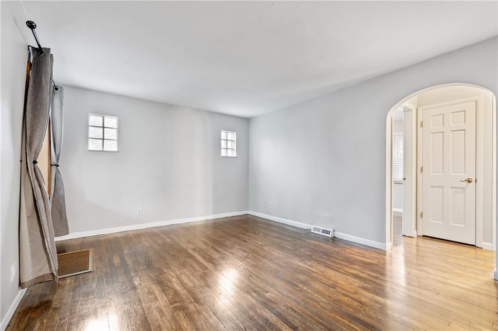 1187 Mifflin Road Pittsburgh, PA 15207 - Photo 10 of 25 Gallery Image 10