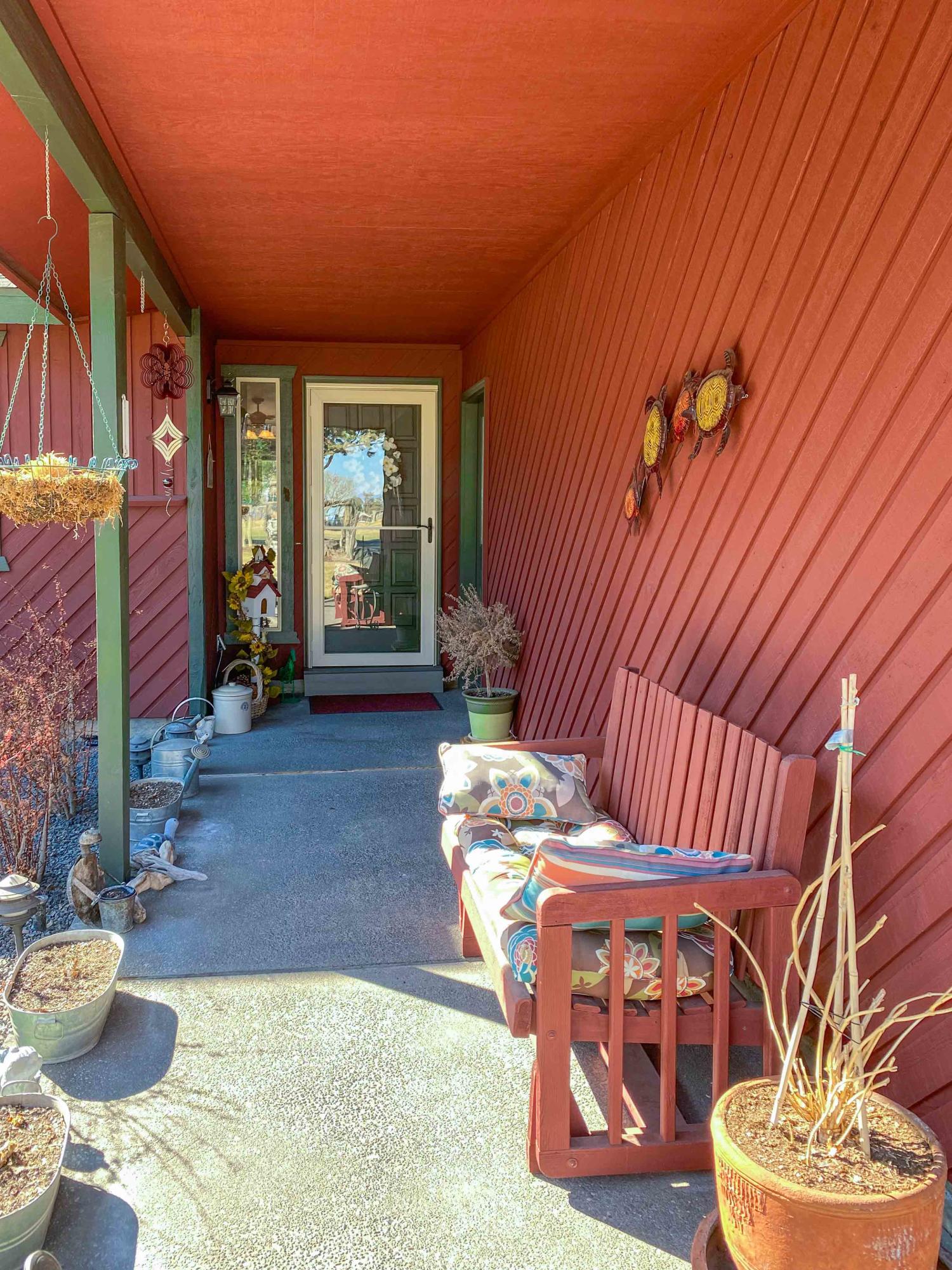 64943 Hunnell Road Bend, OR 97703 - Photo 5 of 70 IMG_9636