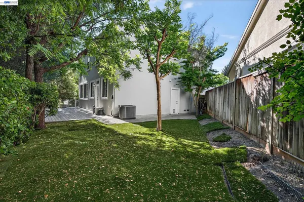 $4,200 | 133 Sundance Place, Martinez, CA 94553