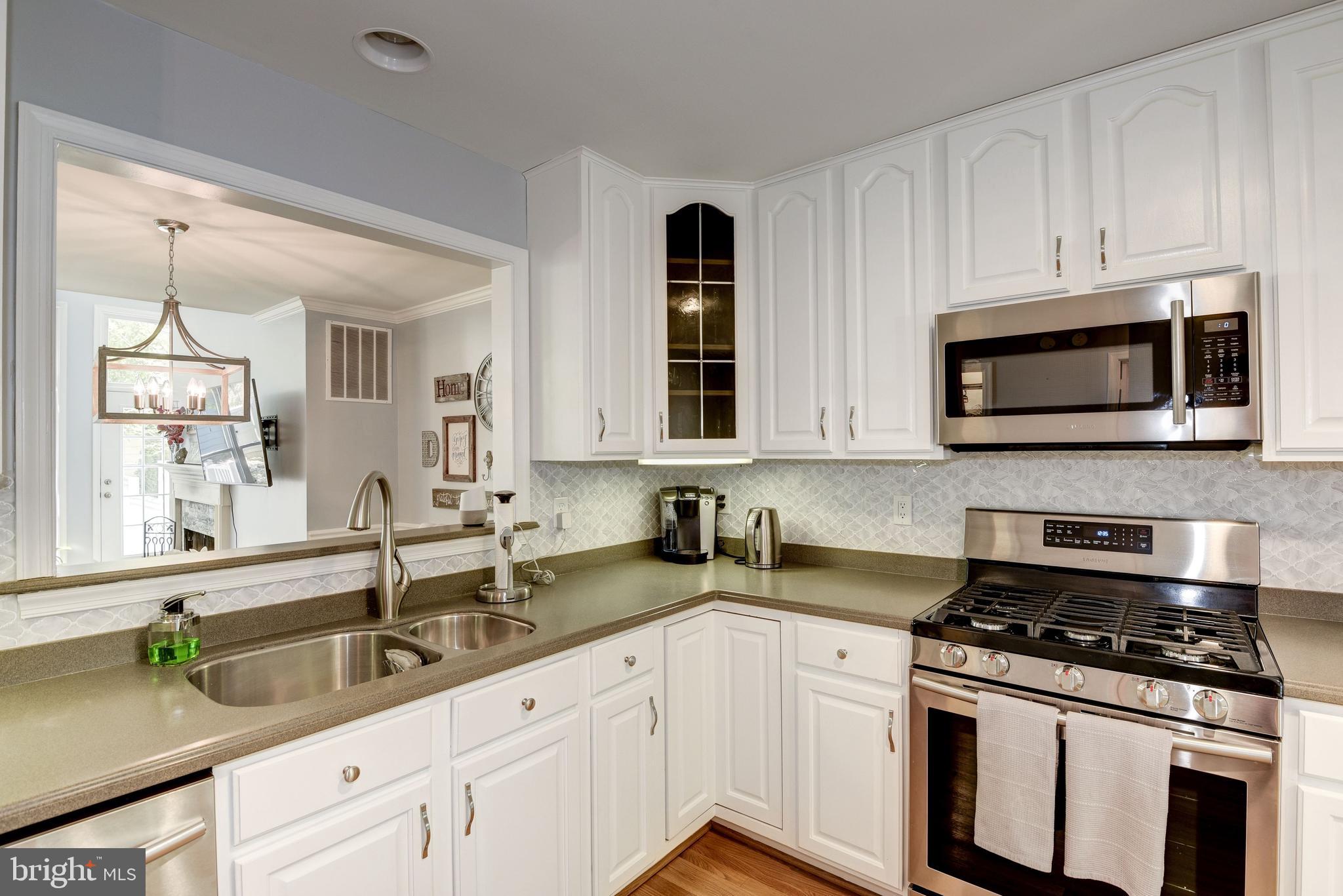 426 Little Quarry Road Gaithersburg, MD 20878 - Photo 8 of 21 kitchen