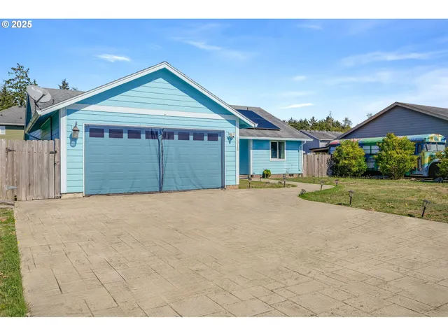 $534,900 | 1015 Southwest 2nd Street, Warrenton, OR 97146