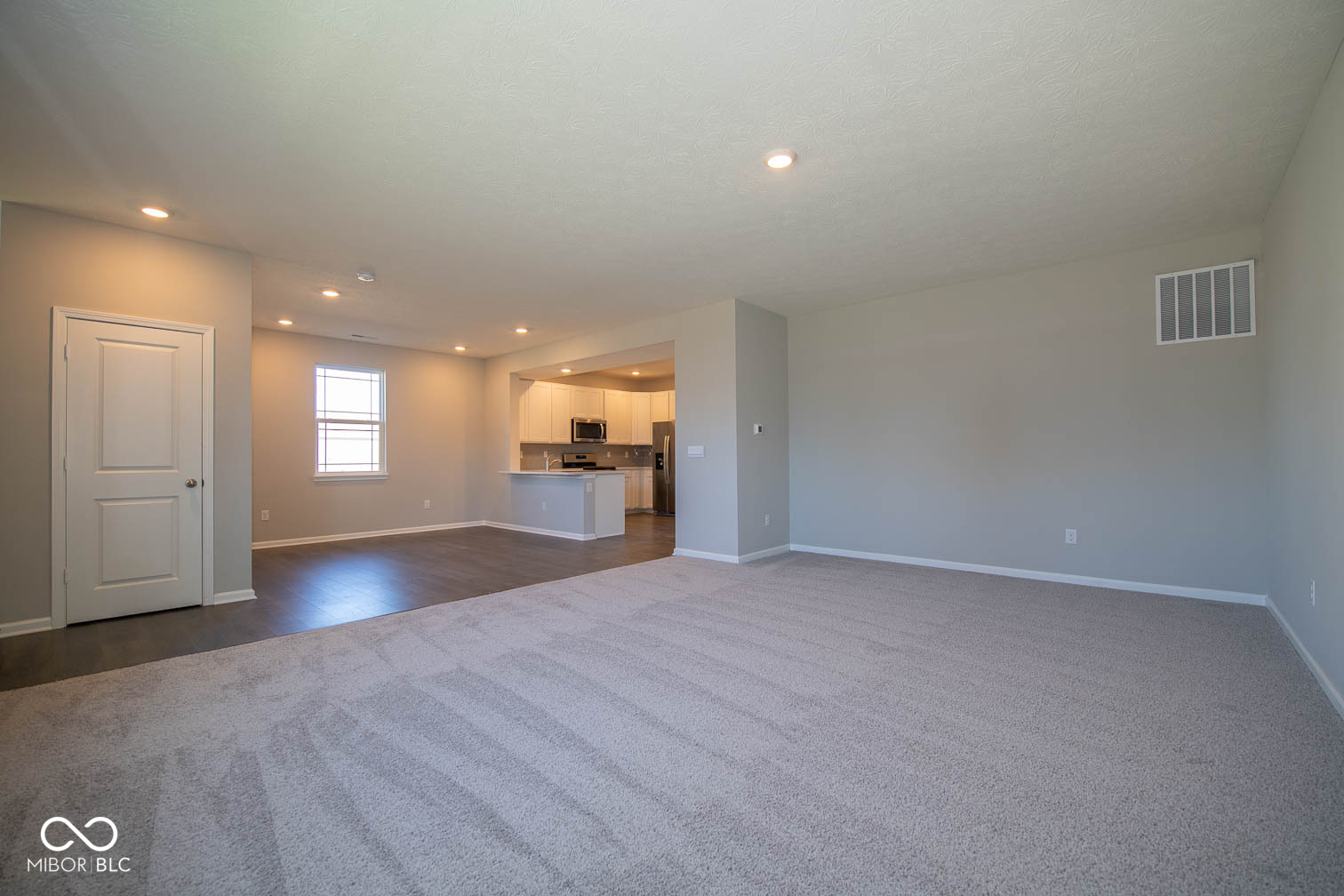 211 Springfield Crossing Greenfield, IN 46140 - Photo 5 of 28