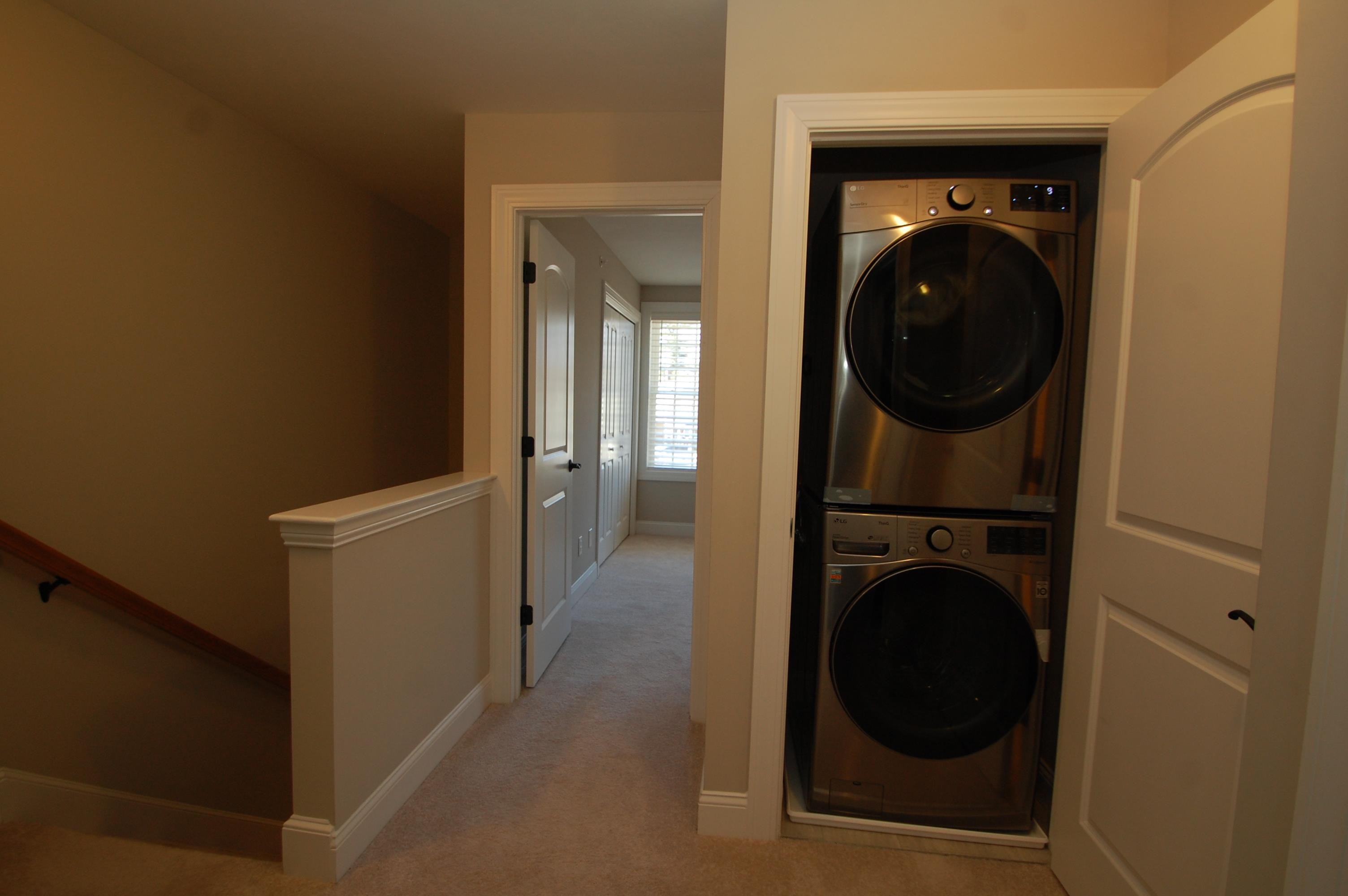 30 Brook Street, Unit 3 Derry, NH 03038 - Photo 13 of 19 Gallery Image 13