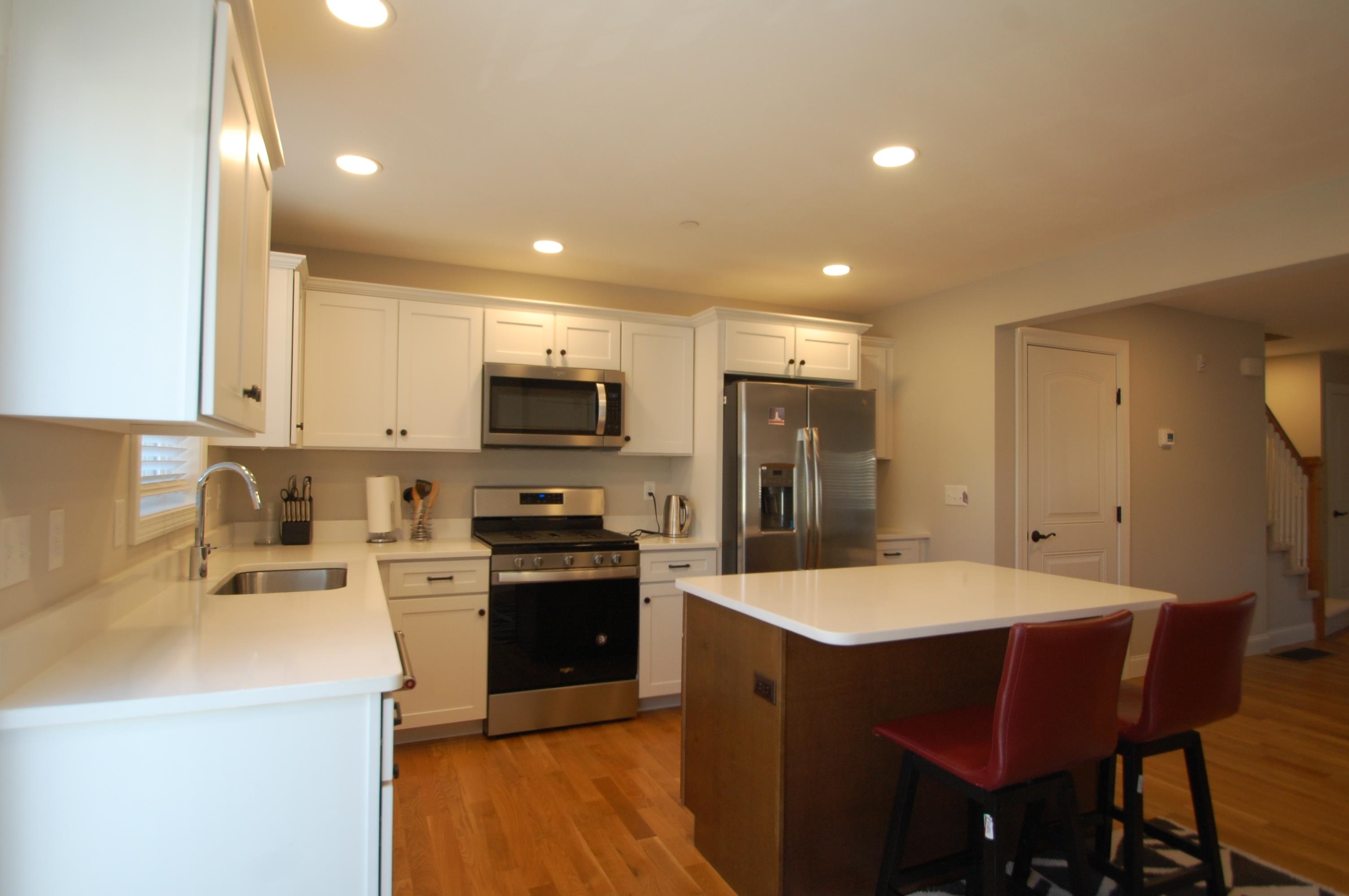 30 Brook Street, Unit 3 Derry, NH 03038 - Photo 3 of 19 Gallery Image 3