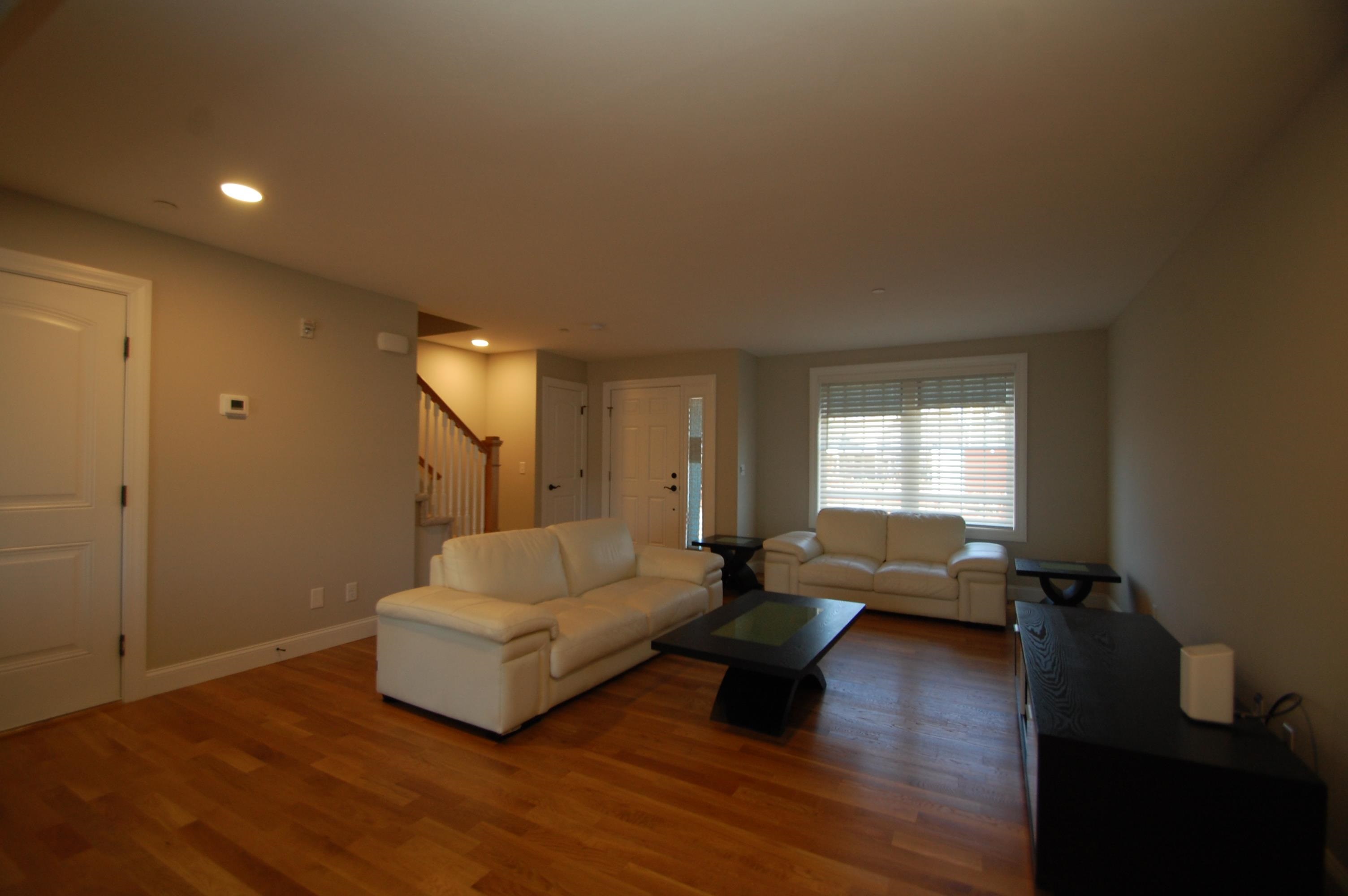 30 Brook Street, Unit 3 Derry, NH 03038 - Photo 7 of 19 Gallery Image 7