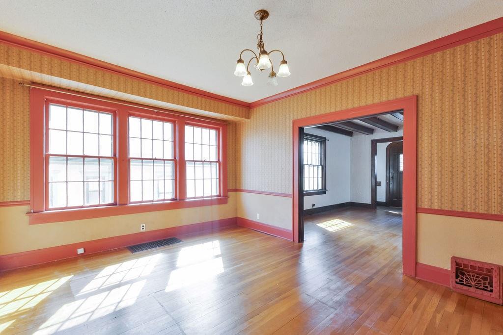 2807 Faraon Street St. Joseph, MO 64501 - Photo 9 of 48