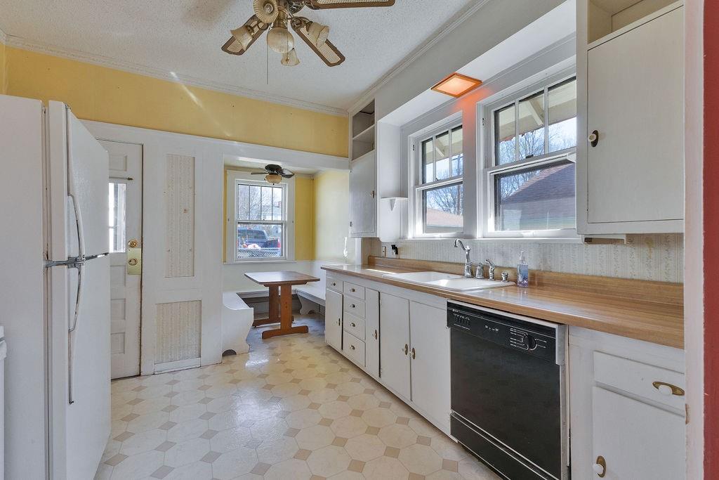 2807 Faraon Street St. Joseph, MO 64501 - Photo 10 of 48