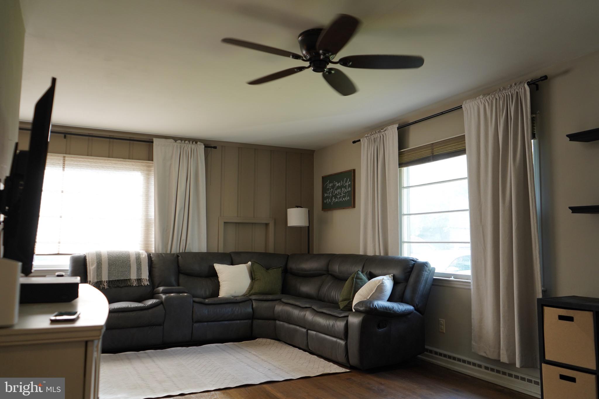 160 Highland Road Chambersburg, PA 17202 - Photo 4 of 19 Gallery Image 4