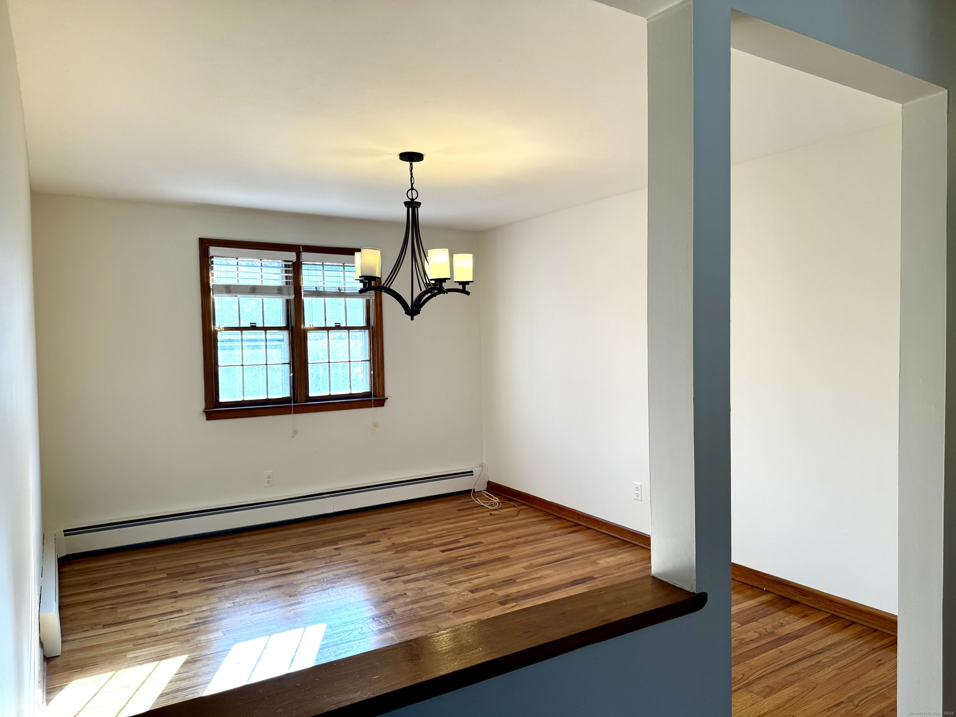 432 Wiklund Avenue Stratford, CT 06614 - Photo 9 of 19 an empty room with window