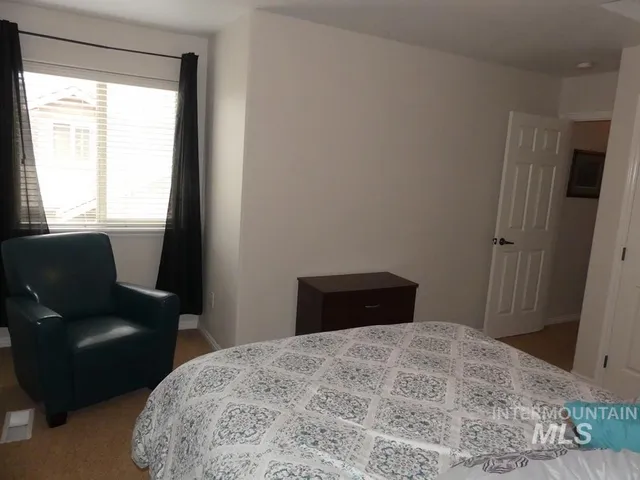 $379,900 | 24 Mangum Circle, Unit 1 1, Donnelly, ID 83615