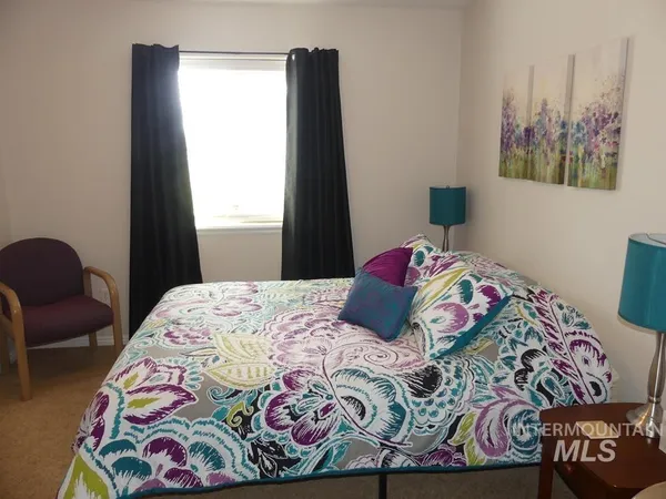 $379,900 | 24 Mangum Circle, Unit 1 1, Donnelly, ID 83615